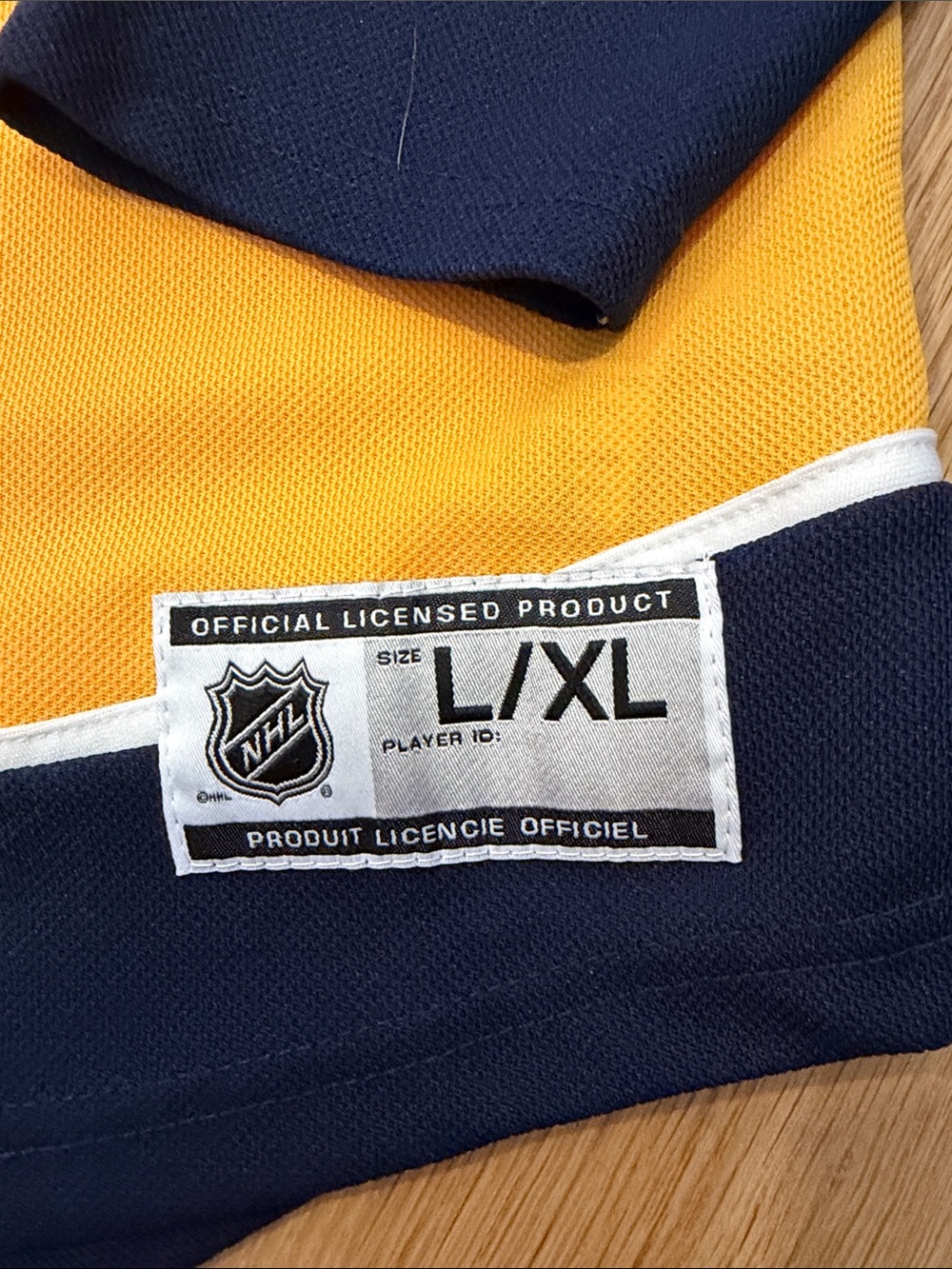Predators jersey - Picture 2 of 5